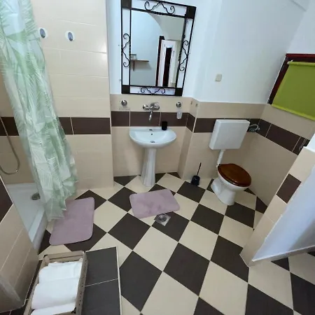 A6 Apartment